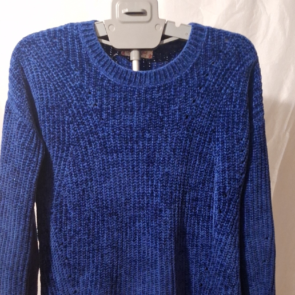 Pink Rose Deep Blue Knit Sweater